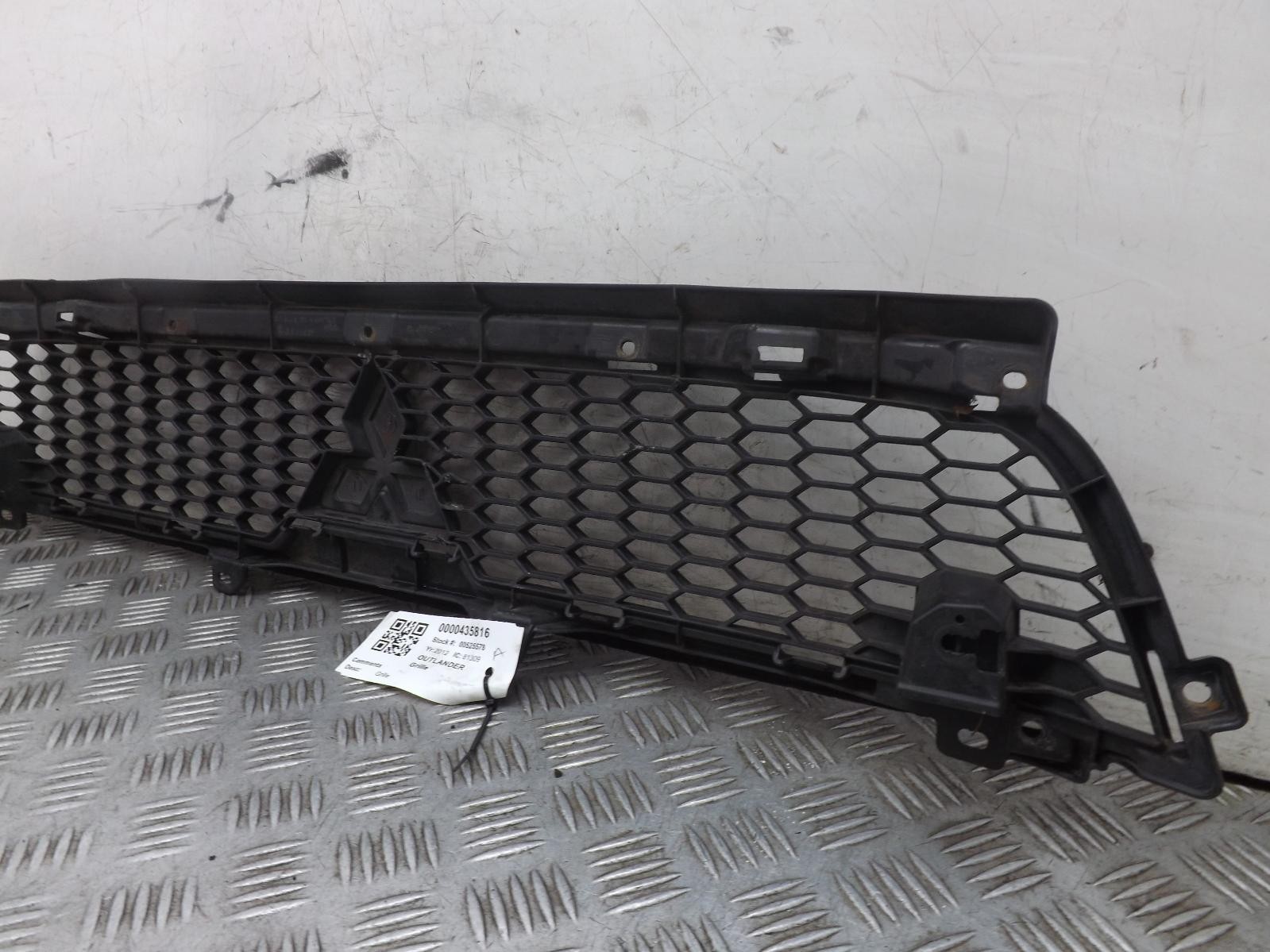 Mitsubishi Outlander Bumper Grille 6402A198 Mk2 2010-2013H - Image 6