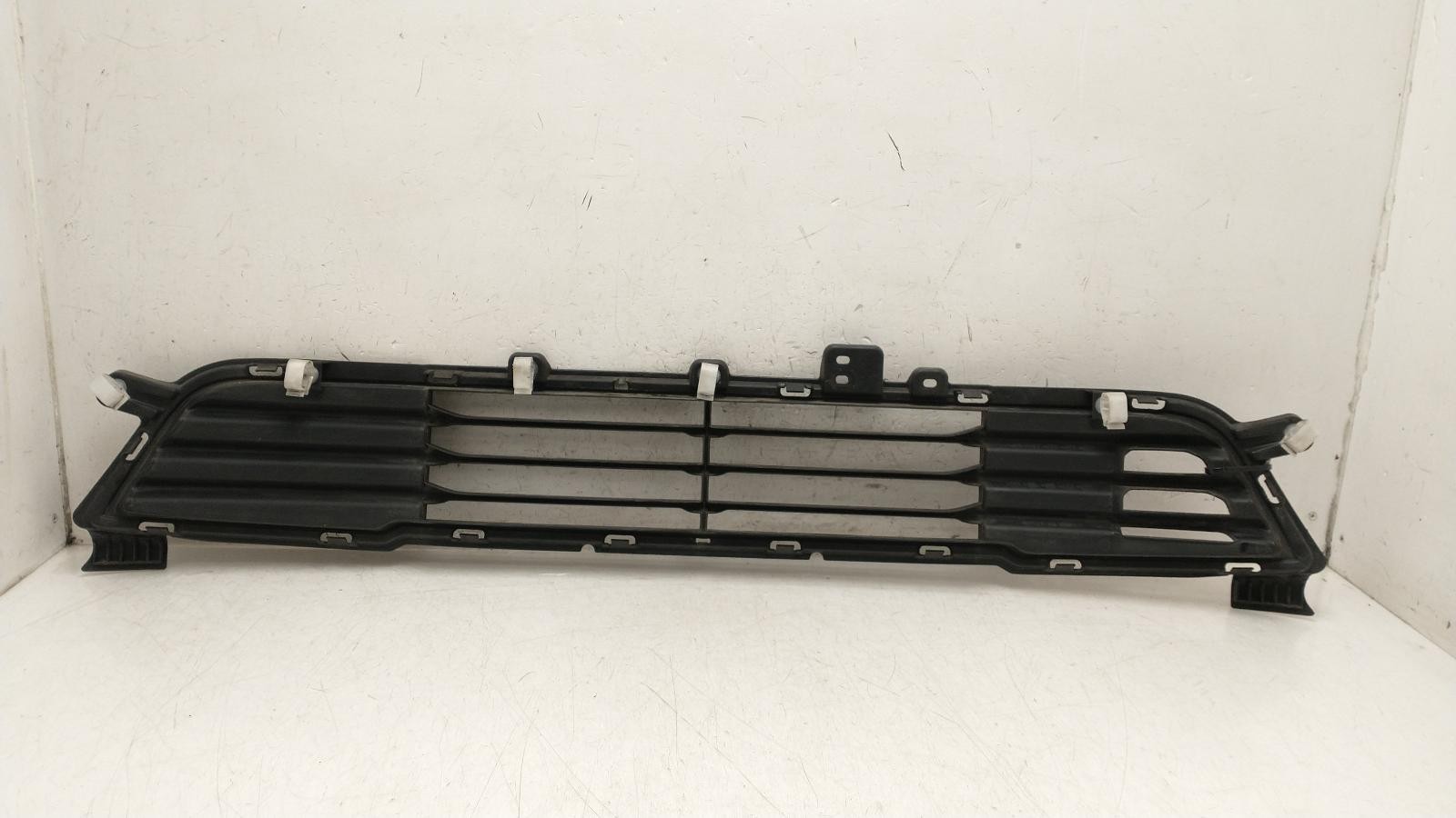 GRILLE MITSUBISHI OUTLANDER 5 Door Estate 6402A233 12-21 - Image 2