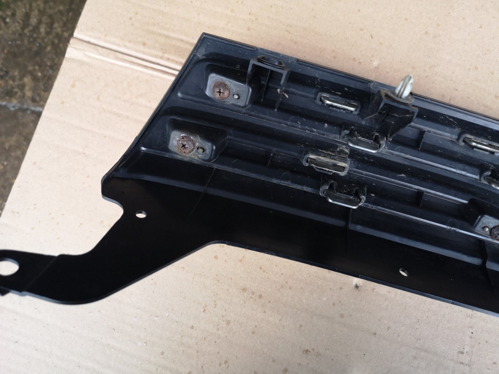 MITSUBISHI OUTLANDER 2.3 DiD 2013 MK3 FRONT BUMPER GRILL 7405A743 - Image 17