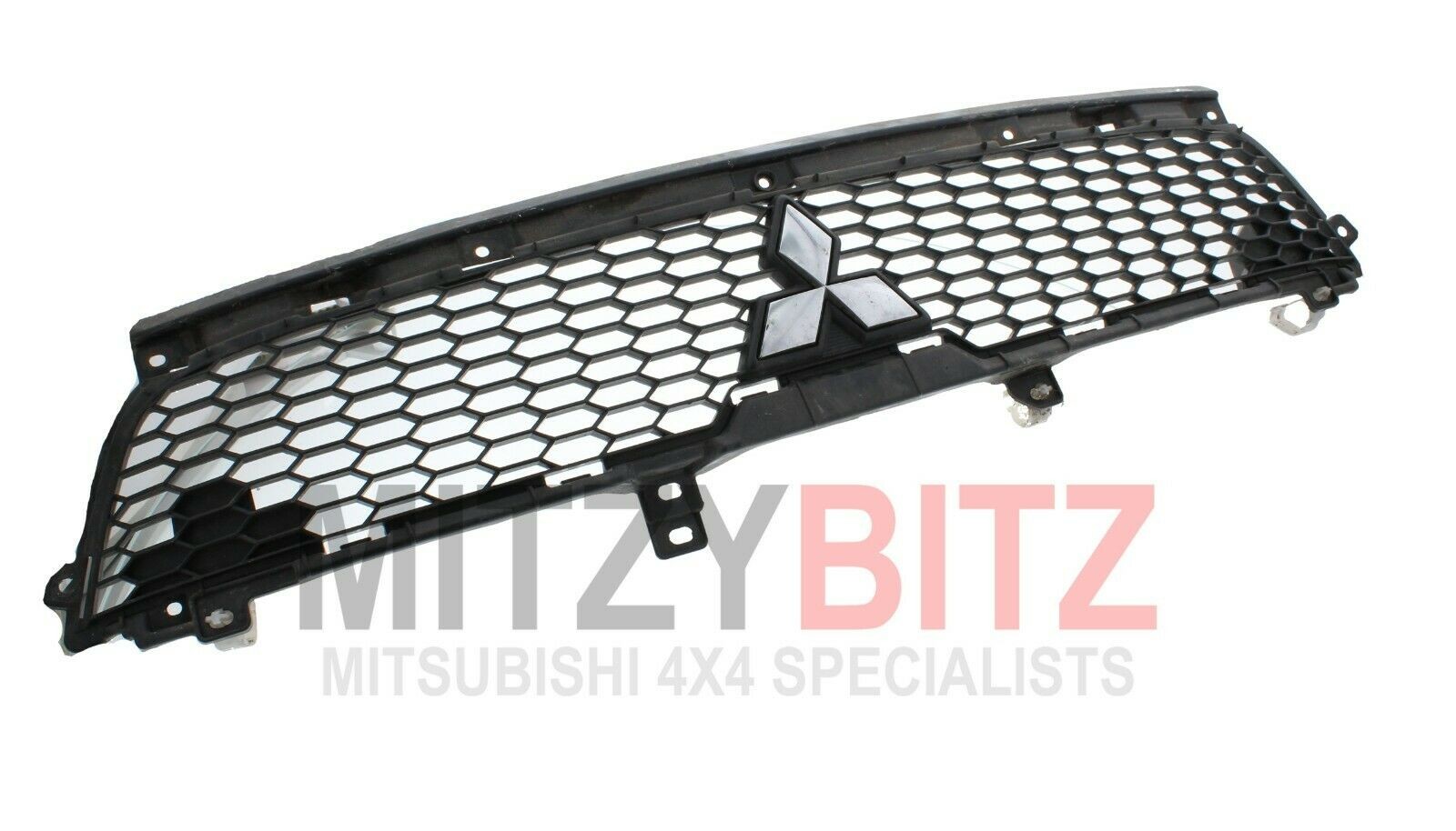 Front Upper Bumper Grille for Mitsubishi OUTLANDER CW4W MK2 2.0