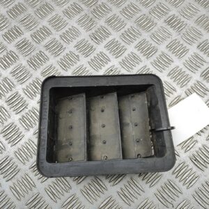 MITSUBISHI OUTLANDER MK3 GF Rear Body Ventilation Grille MR360284 2016 34143911