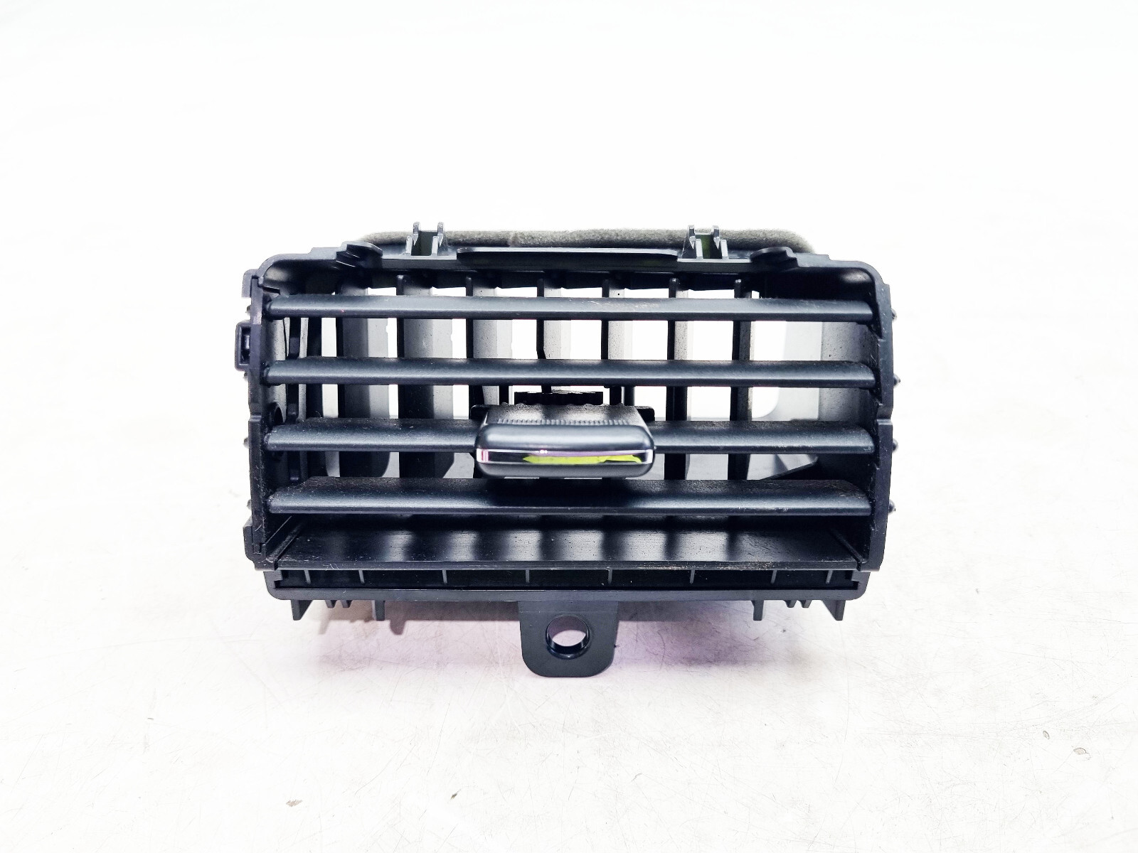 MITSUBISHI OUTLANDER MK3 DASHBOARD AIR VENT GRILLE LEFT PASSENGER SIDE 2013