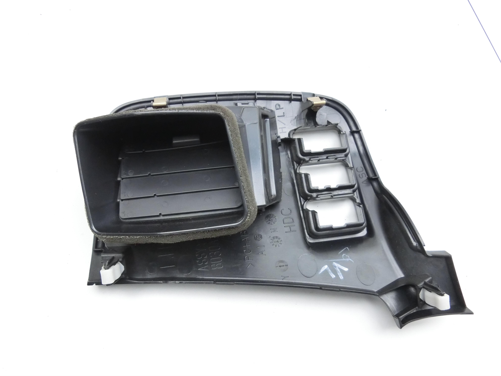 Air shower Air nozzle Left for Mitsubishi Outlander III 15-18 8030A204 - Image 4