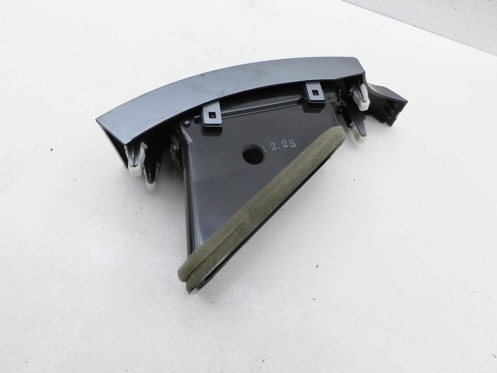 Air shower Air nozzle Left Front Centre for Peugeot 4007 GP 07-12 8030A013ZZ - Image 3