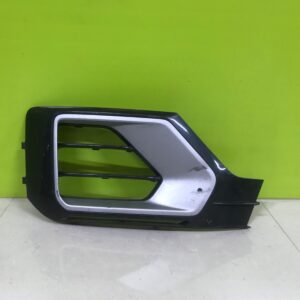 Audi Q2  2018 - Genuine front bumper foglight cover grille