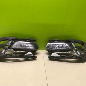 Vw polo gti 2014-17 Genuine front  bumper foglights pair with bracket