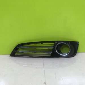 Audi a8 se2009- Genuine front bumper grille