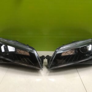 *Skoda superb 2015- on genuine xenon pair  Headlights 3v2941016a/015a