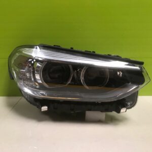 *BMW X3 g01/g02 2018 - genuine driver side xenon headlight 8739650