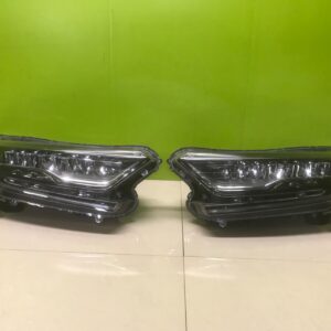 Honda crv 2017 mk5  - Genuine full led headlights pair