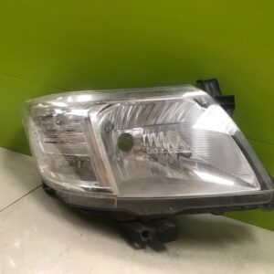 Toyota Hilux  2011 - genuine driver side headlight