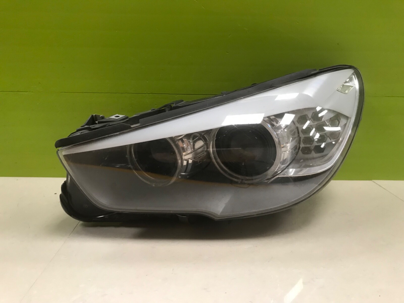 Bmw 5 Series gt f07 2011- 14 genuine passenger side Headlight 7199609