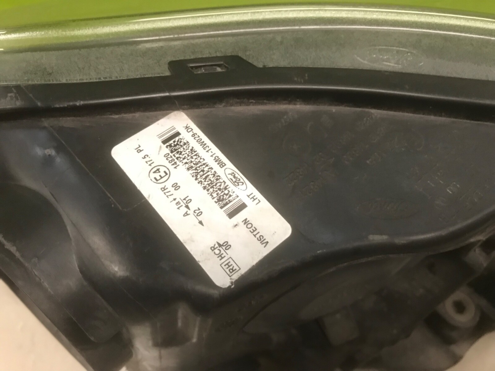 Ford focus 2011-13 Genuine pair headlights - Image 6