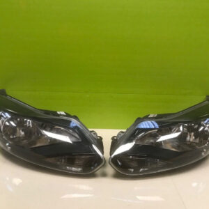 Ford focus 2011-13 Genuine pair  headlights