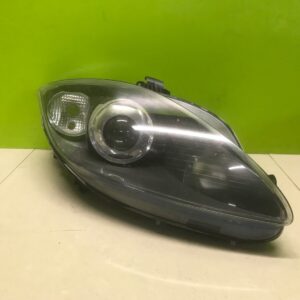 Seat Leon fr 2009-12  genuine Driver Side xenon headlight