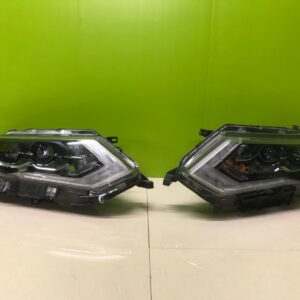 Nissan x trail 2019- genuine Led adaptive Headlights pair