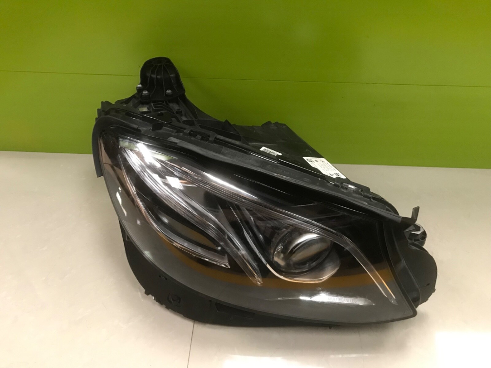 Mercedes e class 2016 - Genuine multibeam headlight a2139069808 - Image 2