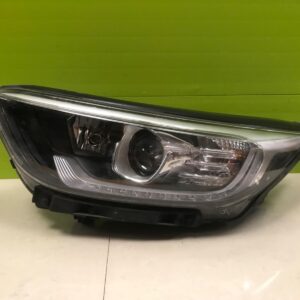 Kia stonic 2017-on  genuine passenger  side headlight l9l