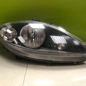 Seat Leon 2005--genuine driver headlight