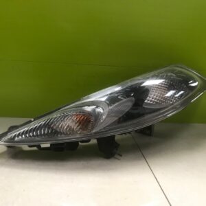 Nissan juke 2012- Genuine passenger Headlight