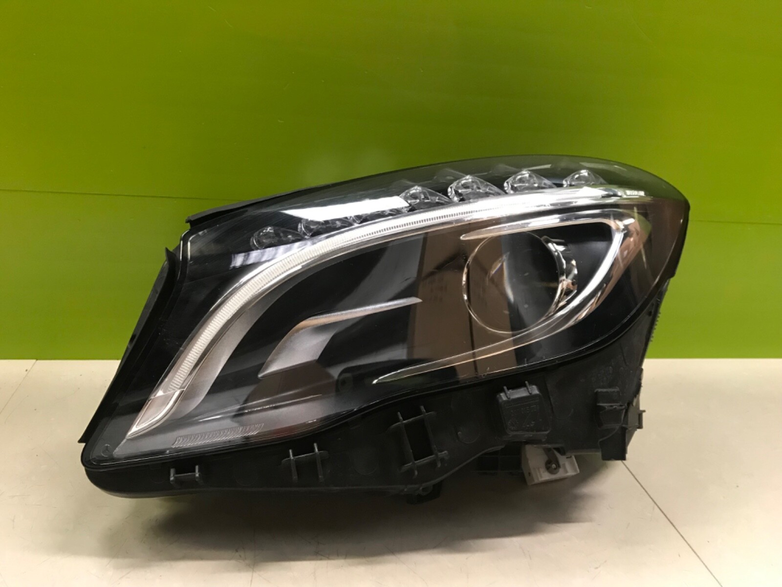 Mercedes gla 2017-20 Genuine performance led Headlight a1569063300