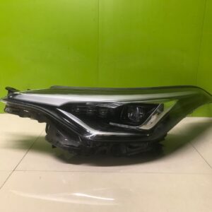 Toyota C-HR 2023- genuine passenger side led headlight 60l