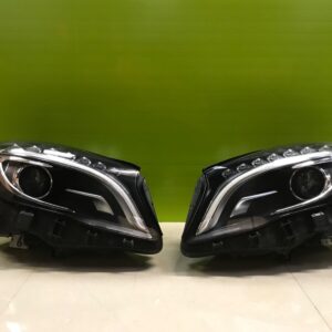 Mercedes gla 2015- Genuine  pair led Headlights a1569061900/2000