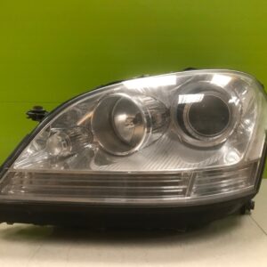 Mercedes ml 2006-09 Genuine xenon headlight a164