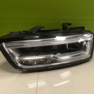 Audi q3 2015-on genuine passenger  Led Headlight  8u0941033a
