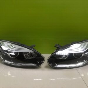 Renault megane mk3 2012- genuine pair headlights