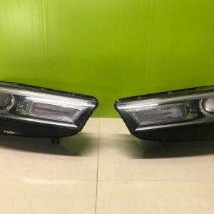 Audi q5 2017- genuine Led Headlights pair 80a.941.005 a/006a
