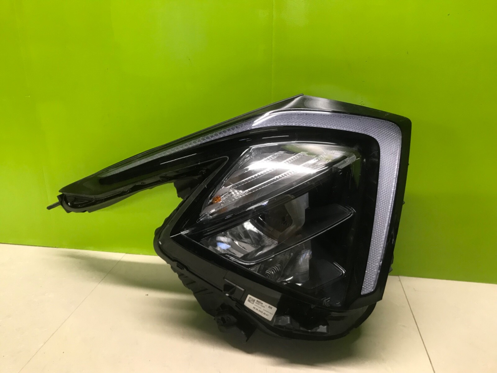 Kia sportage gt 2022 -on genuine Led Headlights pair - Image 4