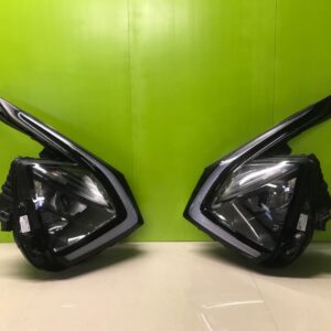 Kia sportage gt 2022 -on genuine  Led Headlights pair