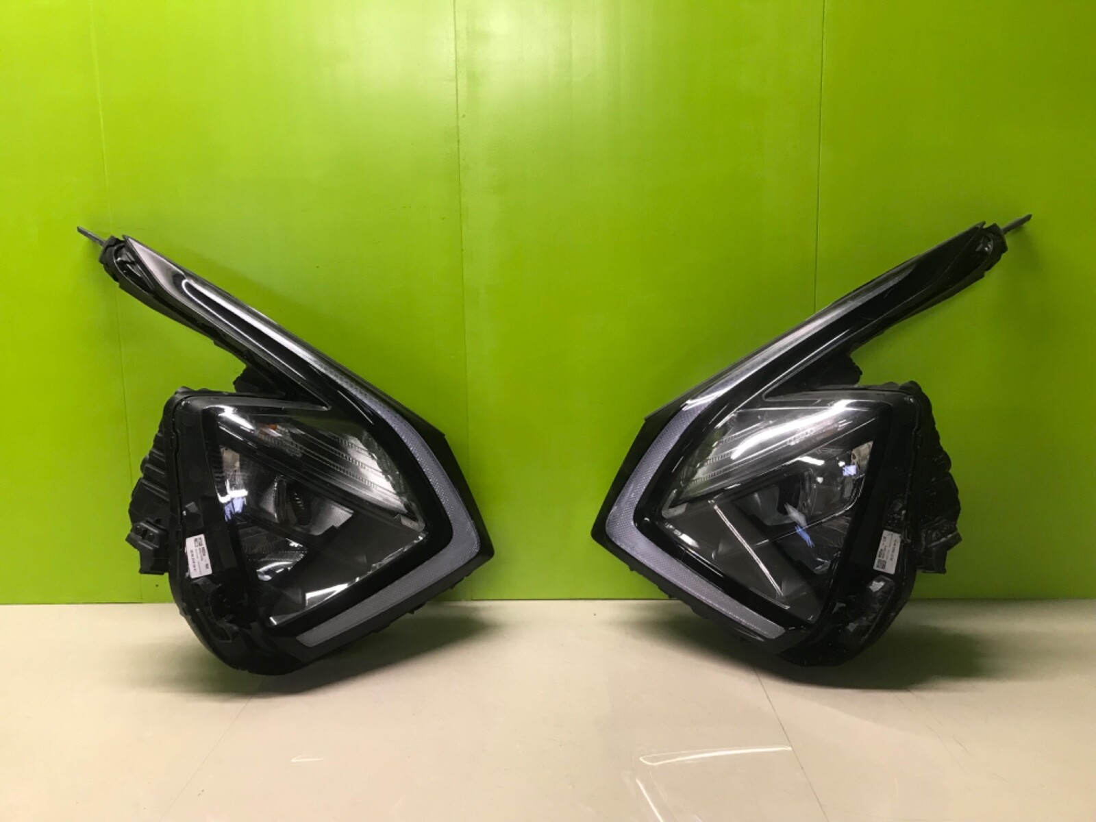 Kia sportage gt 2022 -on genuine Led Headlights pair