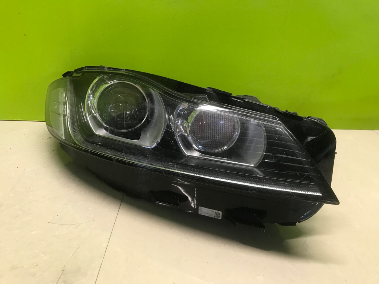 Jaguar f-pace 2015-19 Genuine xenon pair Headlights - Image 5