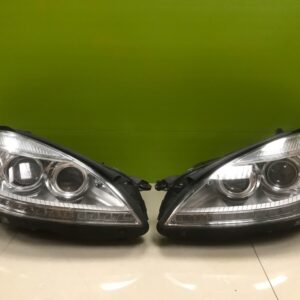 Mercedes S class 2009-12  Genuine xenon headlights pair  a2218207039/7539