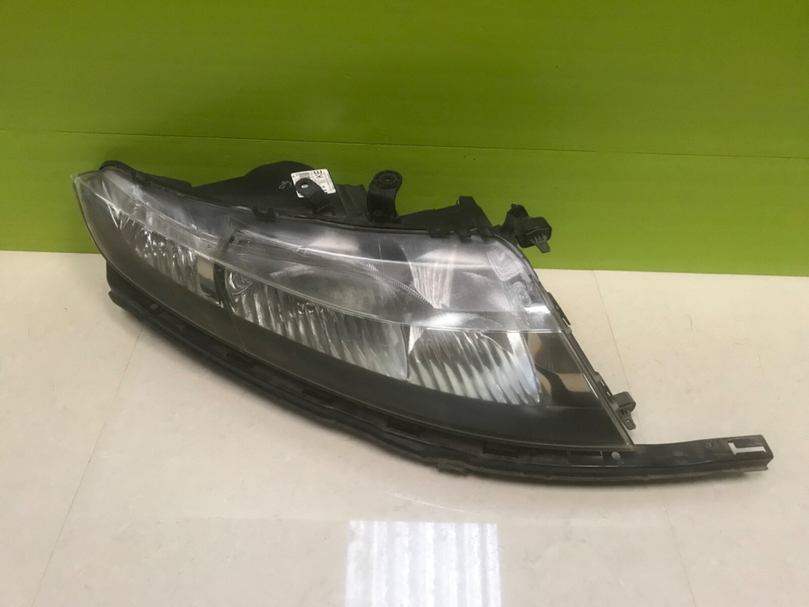Honda civic 2007- 12 Genuine driver side xenon headlight - Image 2
