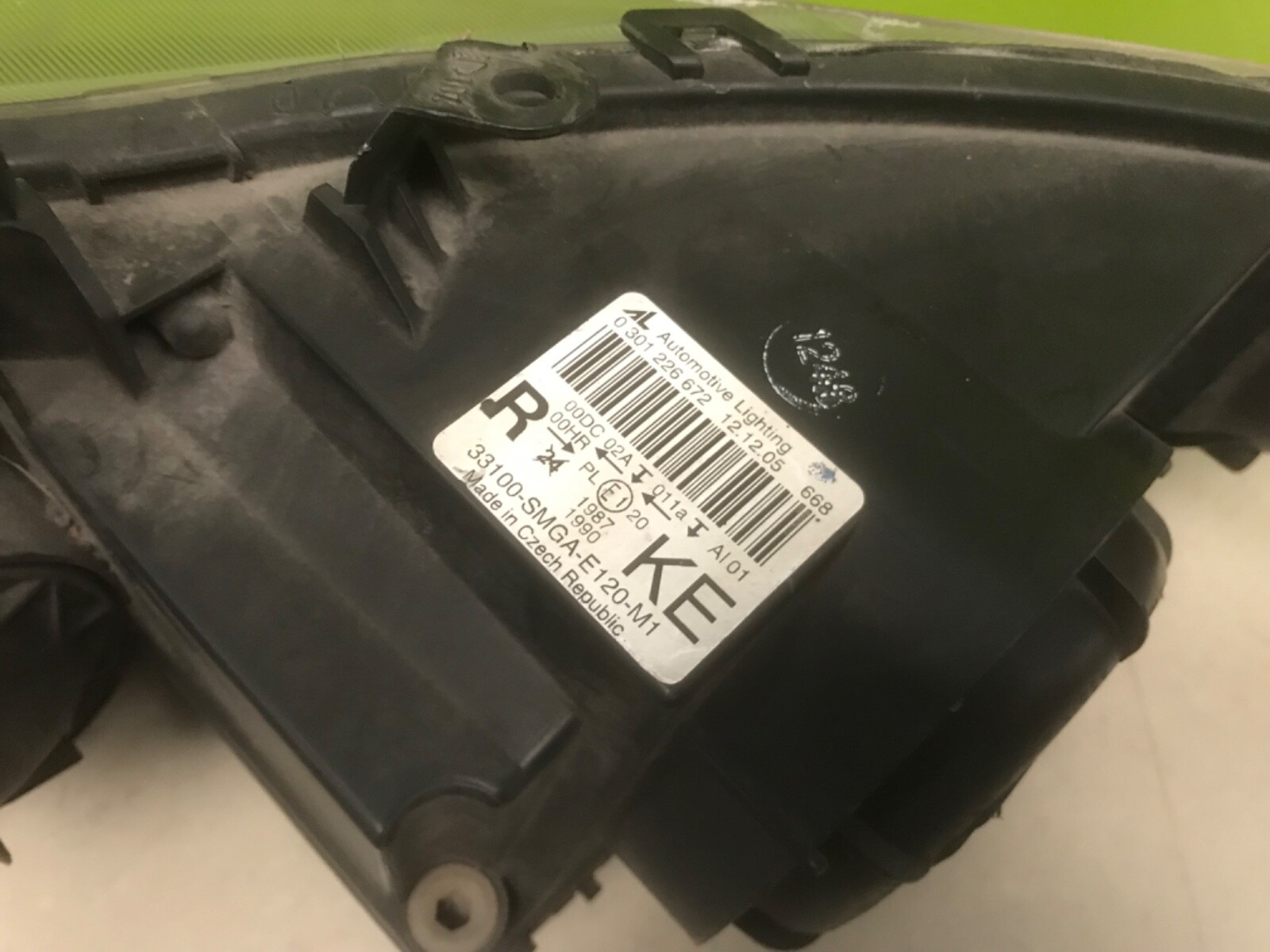 Honda civic 2007- 12 Genuine driver side xenon headlight - Image 4