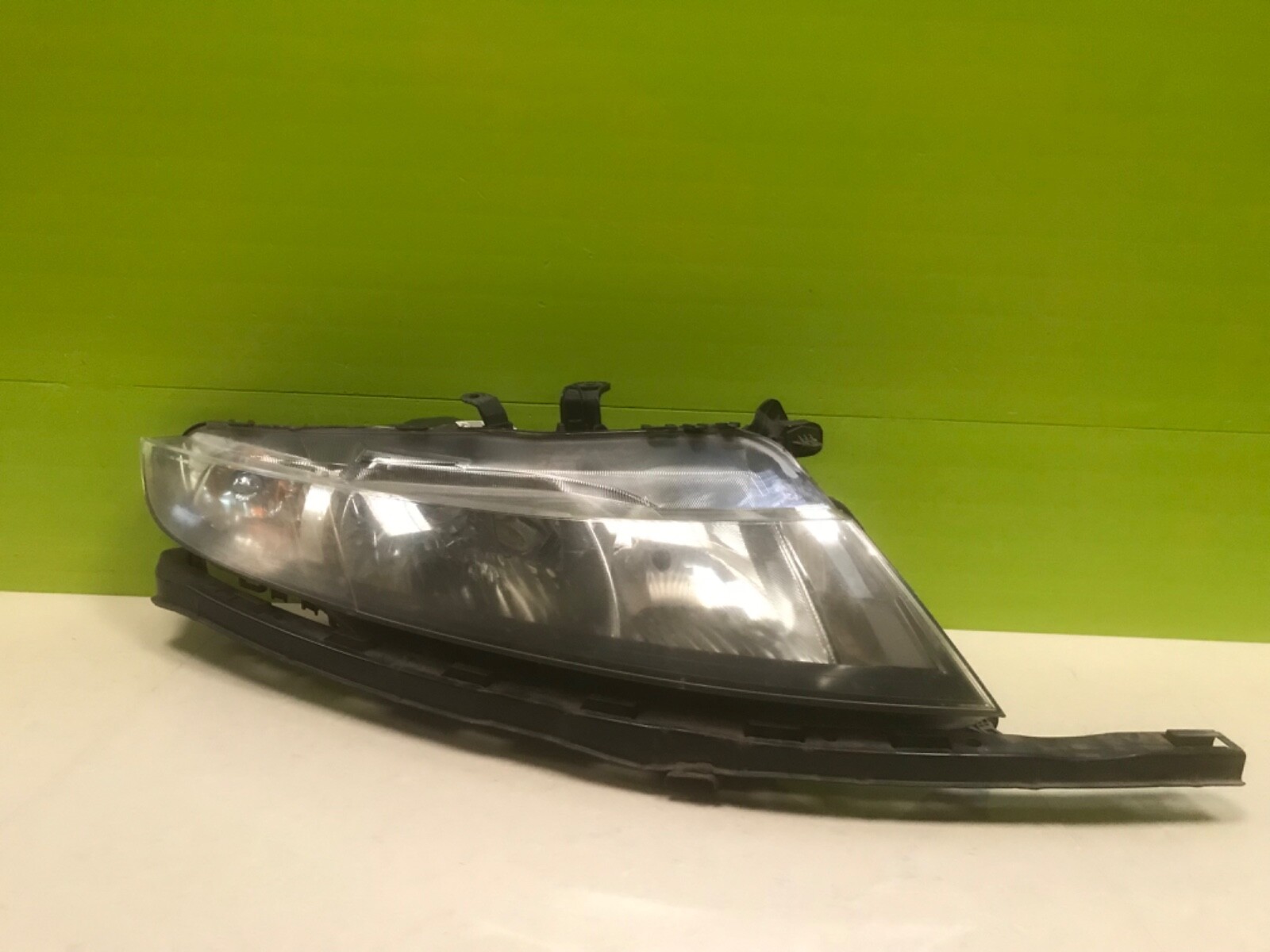 Honda civic 2007- 12 Genuine driver side xenon headlight