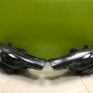 Maserati levante 2016-23 Genuine pair  led headlights