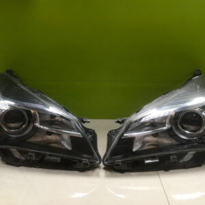 Toyota yaris 2015- genuine pair  headlights
