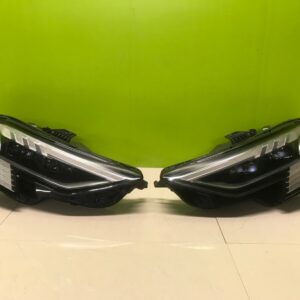 Audi s3/rs3  2021-on genuine Led Headlights pair 8y0941035/036