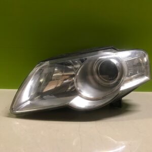 Vw passat 2005-08  genuine passenger side headlight
