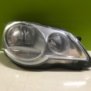 Vw polo 2005-08 Genuine driver side xenon Headlight