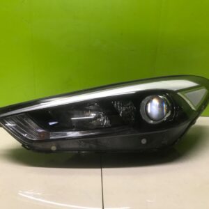 Hyundai Tucson 2015- genuine passenger headlight 92101 -d7110