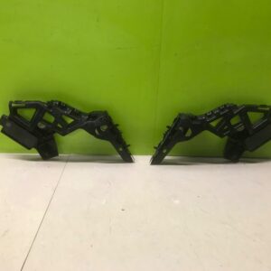 Vw golf mk8 2020-genuine  pair headlight bracket  5h0807050d