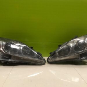 Lexus is 220 2005-11  genuine pair  Headlights