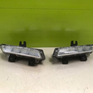Renault clio mk4 2013-18 genuine front bumper  led  lights