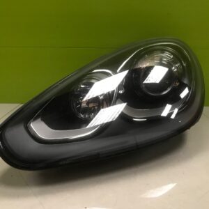 Porsche Cayene 2015-Genuine passenger xenon headlight  7p5941751h