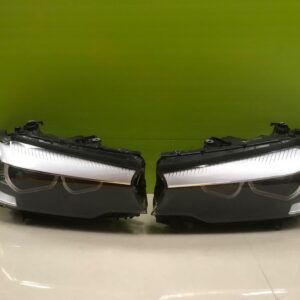 Bmw 5 series g30/g31 2017- genuine pair Led Headlights 8499114/113